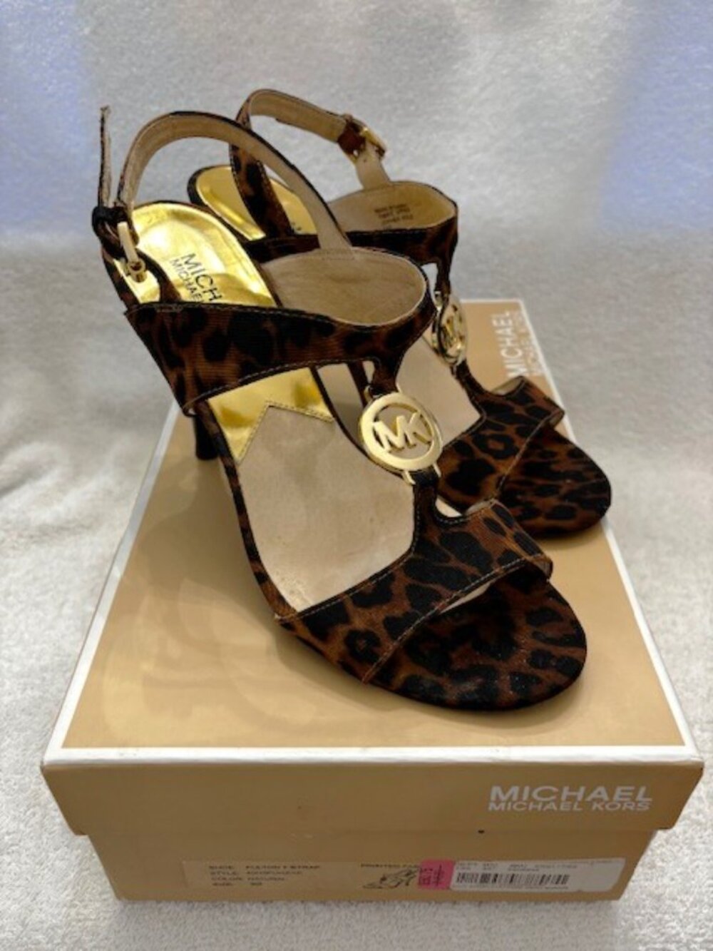 MICHAEL Michael Kors Fulton T Strap animal print vintage heeled sandals Size 9